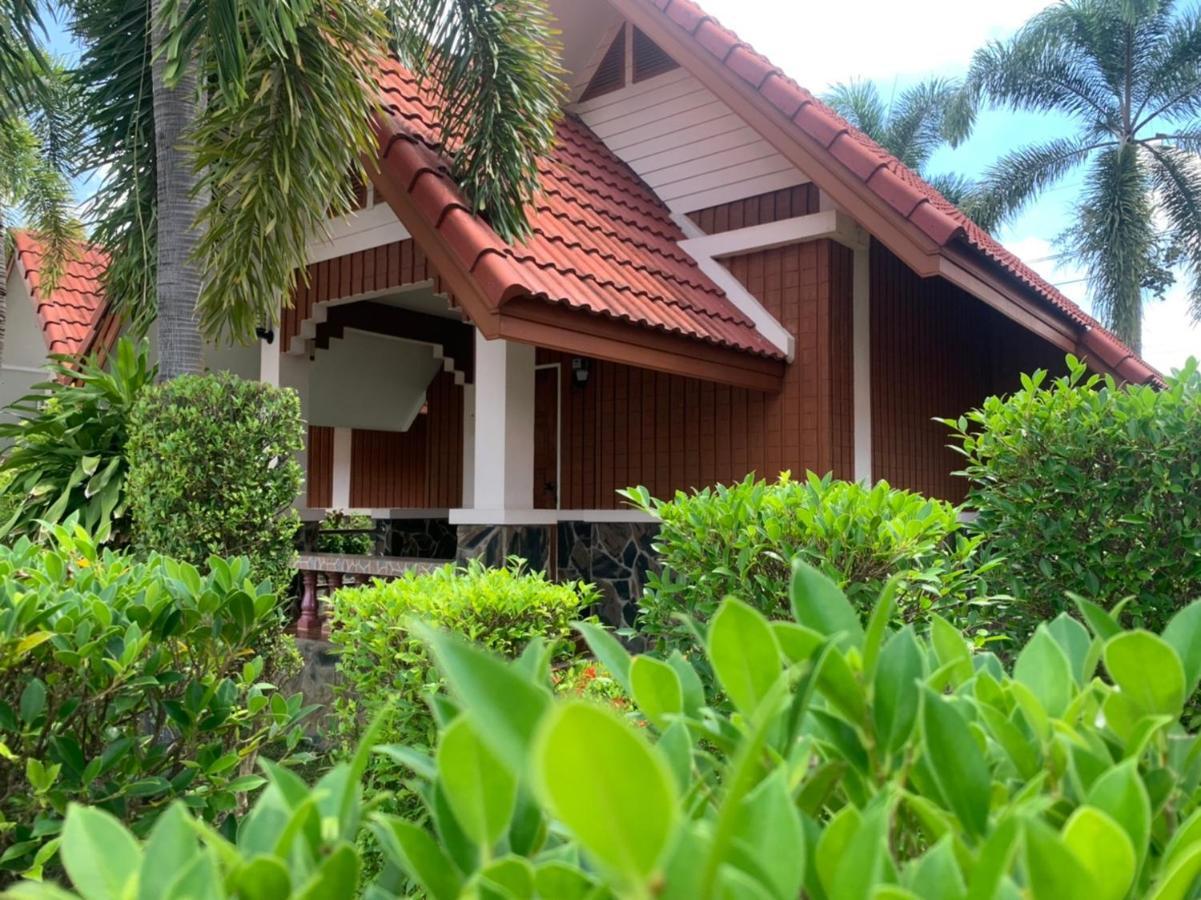 Bunraksa Resort Kamphaeng Phet Bagian luar foto