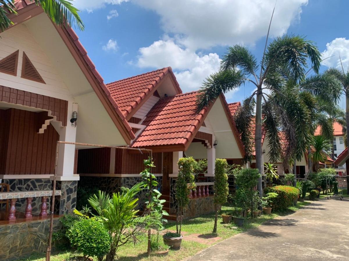 Bunraksa Resort Kamphaeng Phet Bagian luar foto