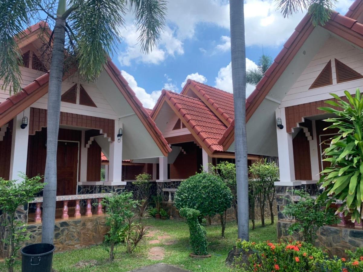 Bunraksa Resort Kamphaeng Phet Bagian luar foto