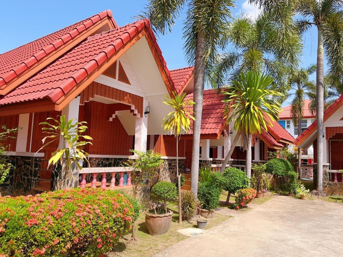 Bunraksa Resort Kamphaeng Phet Bagian luar foto