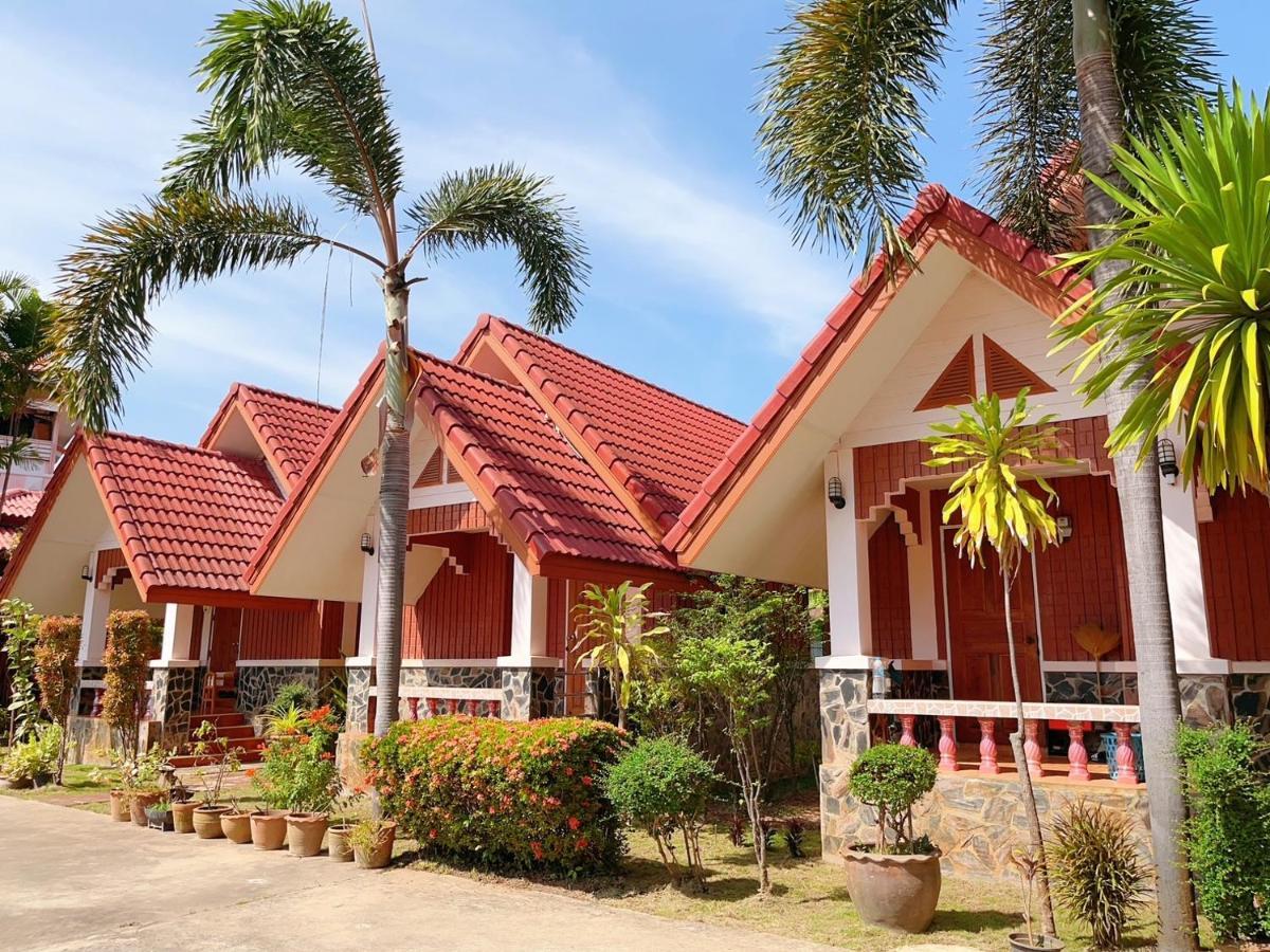 Bunraksa Resort Kamphaeng Phet Bagian luar foto